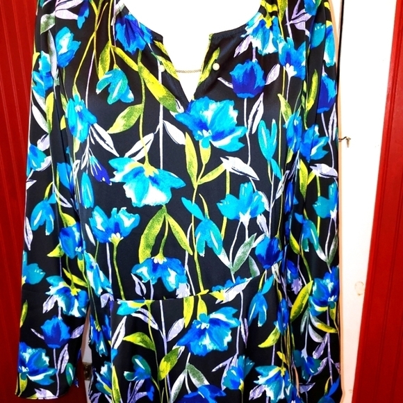 The Limited Tops - NWT Limited Floral Satin Blouse S